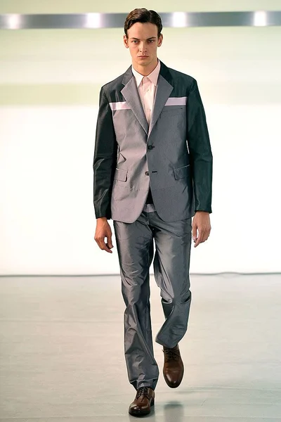 Look 5